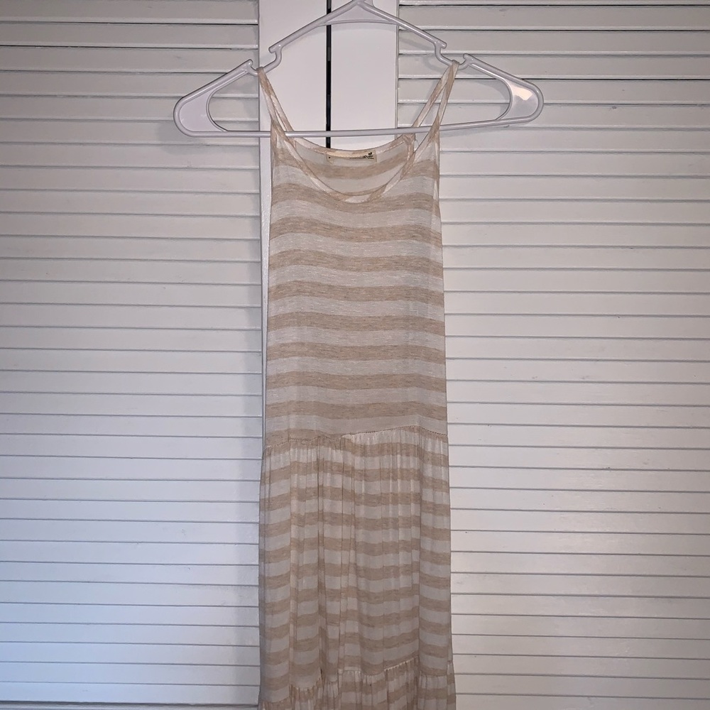 Striped Maxi Dress - Picture 4 of 4